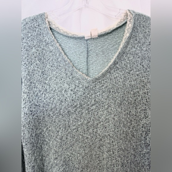Others Follow Fuzzy Knit V-Neck Sweater With Lace Trim And Back Cut Out Size XS - Picture 6 of 10
